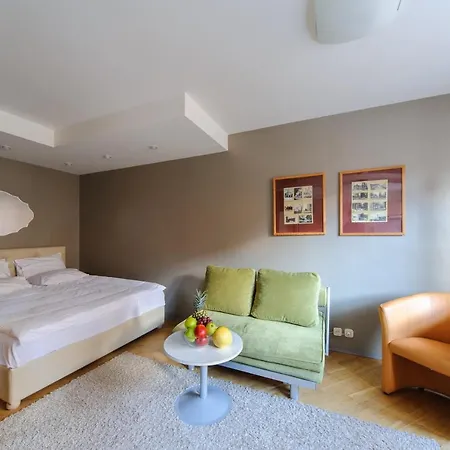 Apartland On Internatsionalnaya