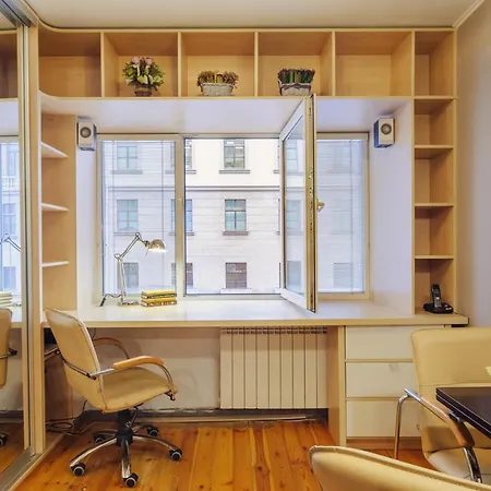 Apartland On Internatsionalnaya Апартаменти