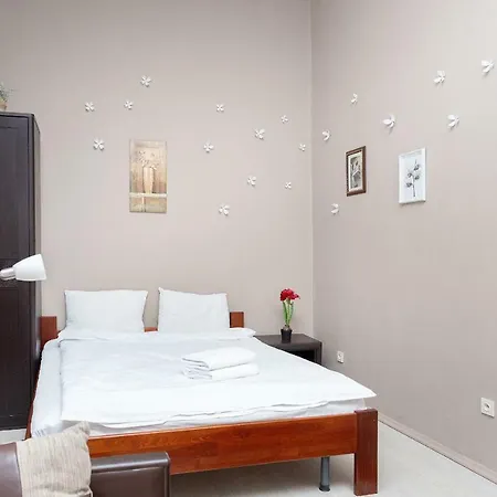 Apartland On Internatsionalnaya Апартаменты