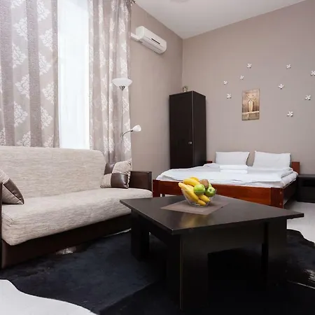 Apartland On Internatsionalnaya Апартаменты